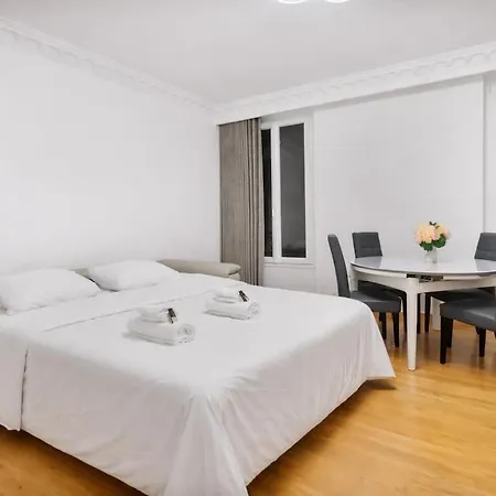 Cozy & Comfortable 2br For 6 Guests In Near Metro Apartamento Pantin